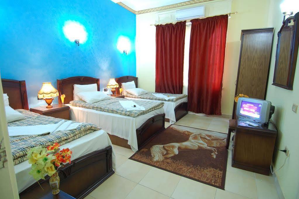 Cairo City Center Hostel ภายนอก รูปภาพ